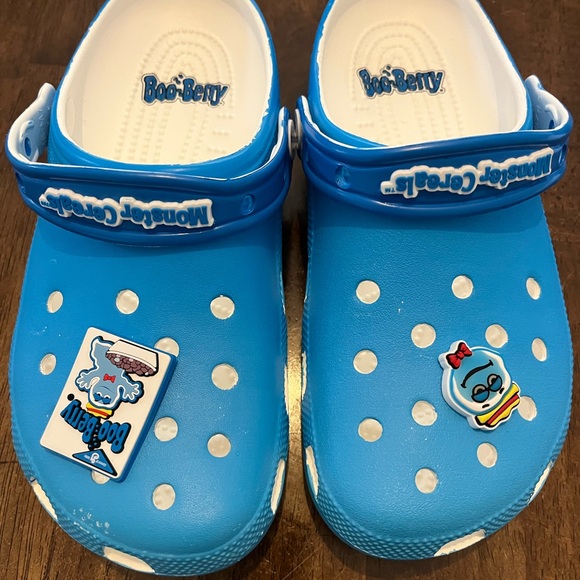 Crocs- Boo Berry - Picture 3 of 3